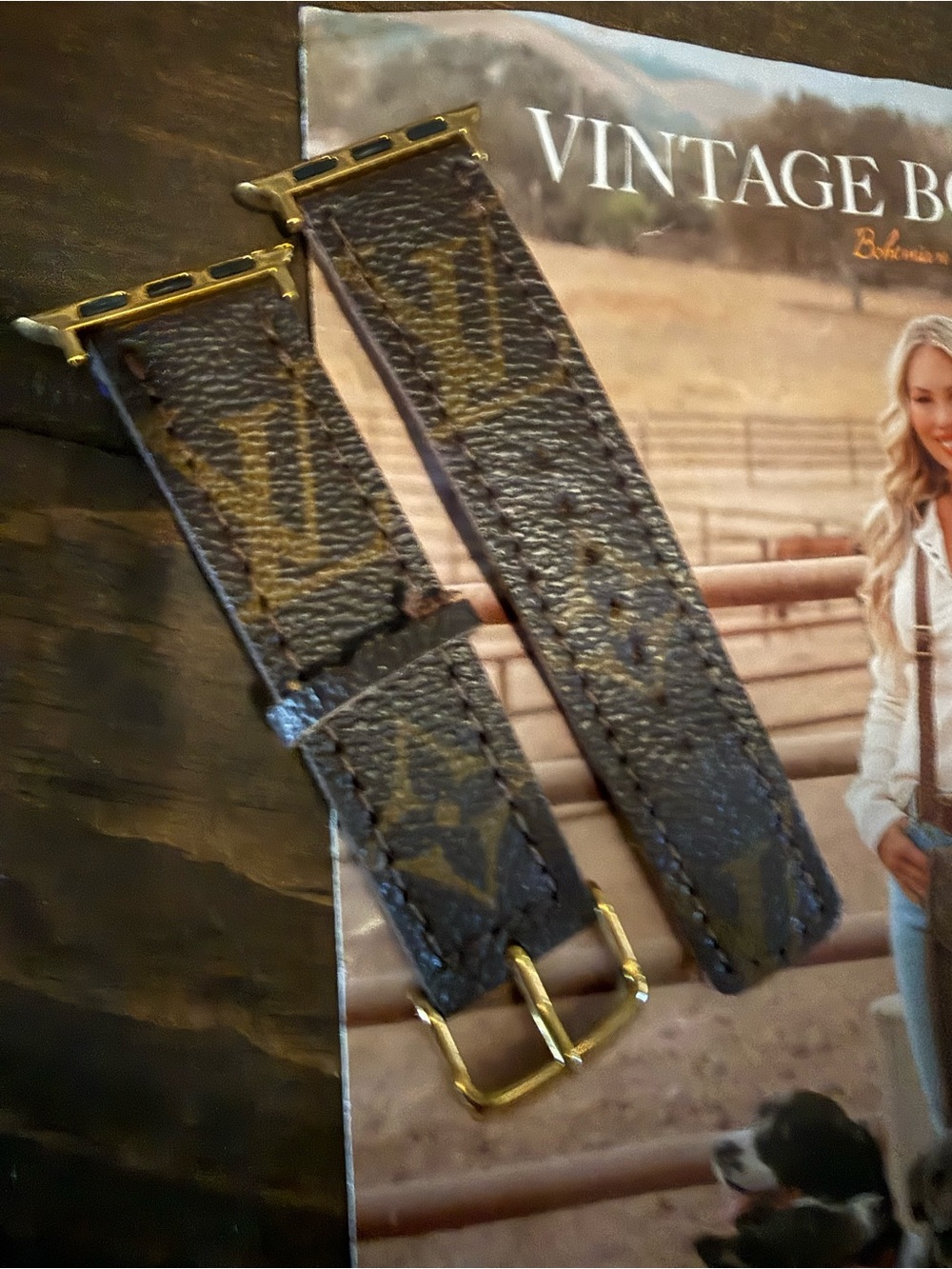Lv leather apple watch band - Picture 4 of 6